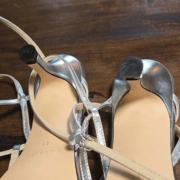 Zara Basic Size 10 Silver Heeled Sandals Excellent Condition - Picture 4 of 5